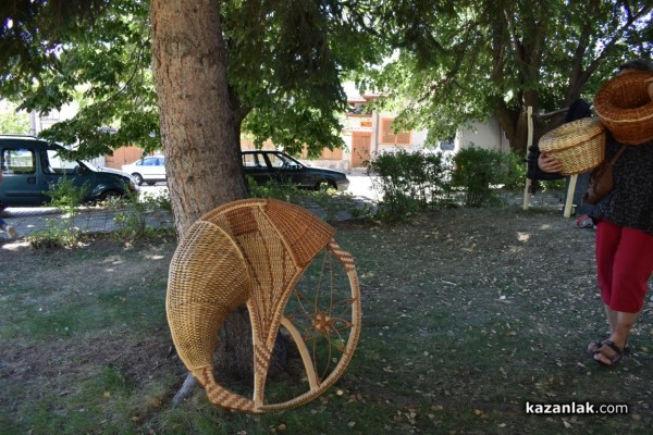 Дни на изкуствата и занаятите в Шипка. Майстори показват умения и сръчност