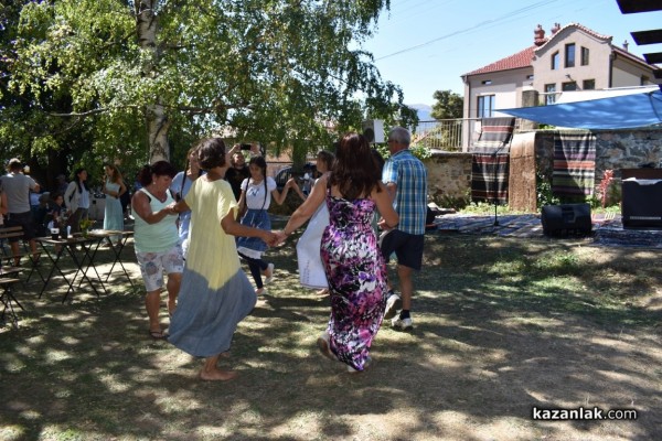 Дни на изкуствата и занаятите в Шипка. Майстори показват умения и сръчност