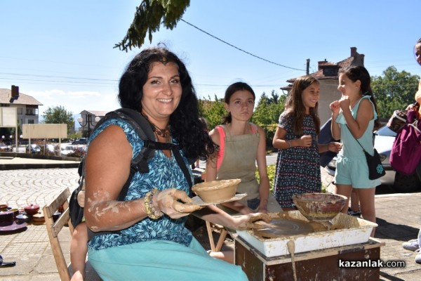 Дни на изкуствата и занаятите в Шипка. Майстори показват умения и сръчност
