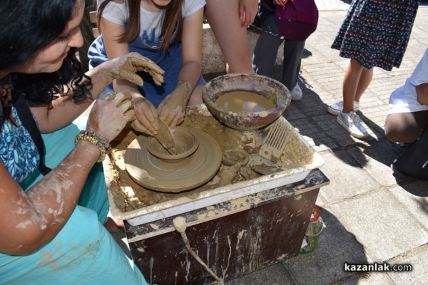 Дни на изкуствата и занаятите в Шипка. Майстори показват умения и сръчност