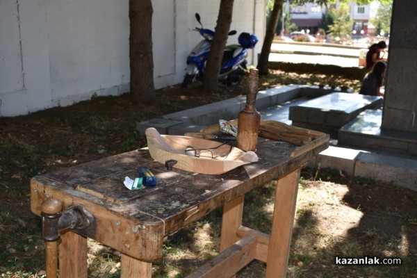 Дни на изкуствата и занаятите в Шипка. Майстори показват умения и сръчност