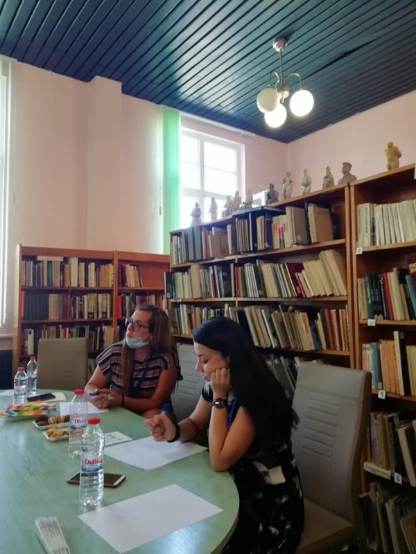 Тийн зона в Общинска библиотека “Искра“