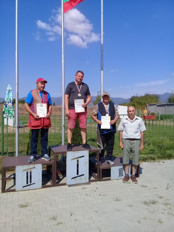 Медали и купа за КЛС “Балиста“ от първия турнир в памет на Найден Нанев