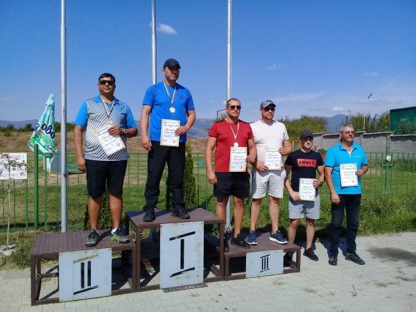 Медали и купа за КЛС “Балиста“ от първия турнир в памет на Найден Нанев