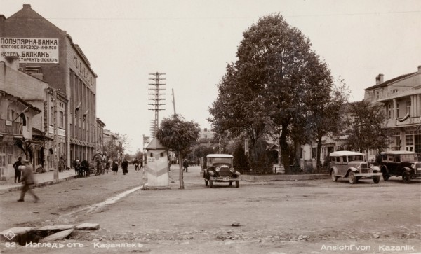 156 творби на баща и син Паскови редят в Музея на фотографията 