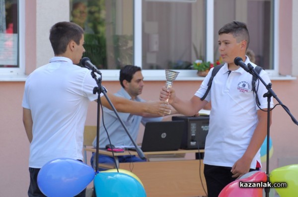 За 96 път нови хаджиеновци прекрачиха училищния праг