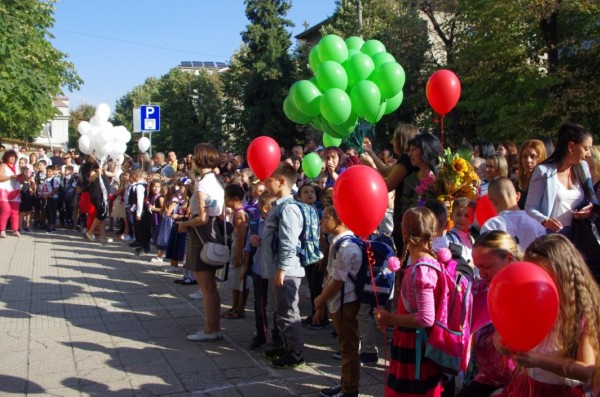 Казанлъшките училища посрещат над 7 000 ученици за учебната 2020-2021