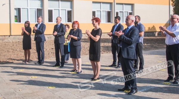 Министърът на образованието откри новата учебна година в Николаево