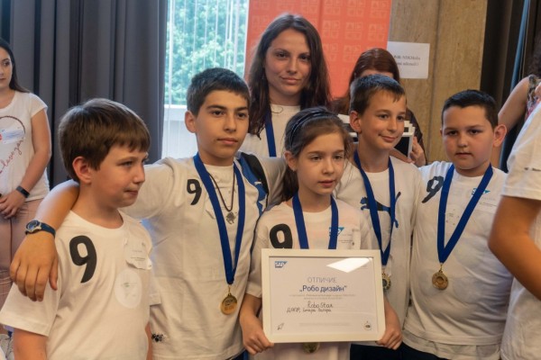 2020 причини децата да учат роботика в безплатните онлайн Робо Дни