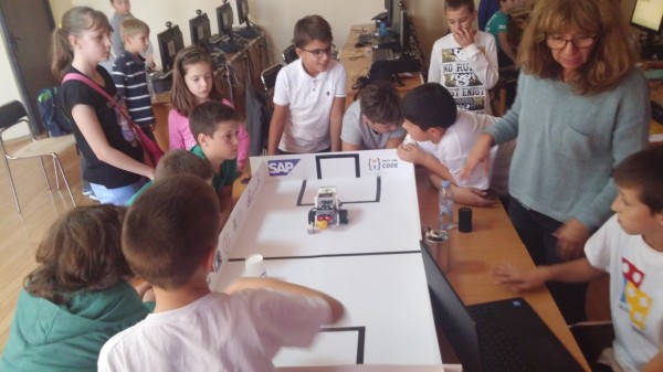 2020 причини децата да учат роботика в безплатните онлайн Робо Дни