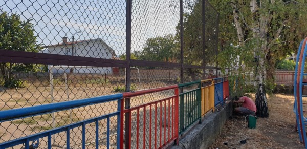 Кметство и жители - ръка за ръка ремонтират и обновяват село Розово