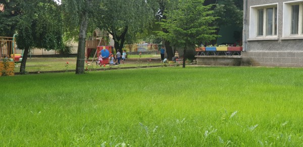 Кметство и жители - ръка за ръка ремонтират и обновяват село Розово