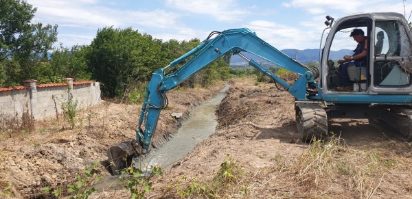 Кметство и жители - ръка за ръка ремонтират и обновяват село Розово