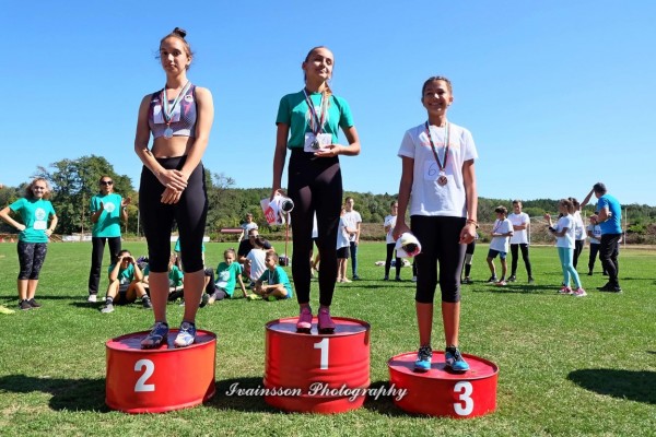 Над 250 деца се състезаваха в лекоатлетическия турнир „Купа Роза“