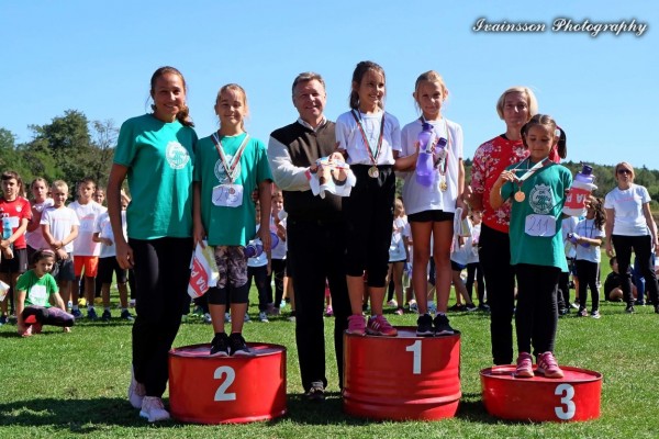 Над 250 деца се състезаваха в лекоатлетическия турнир „Купа Роза“