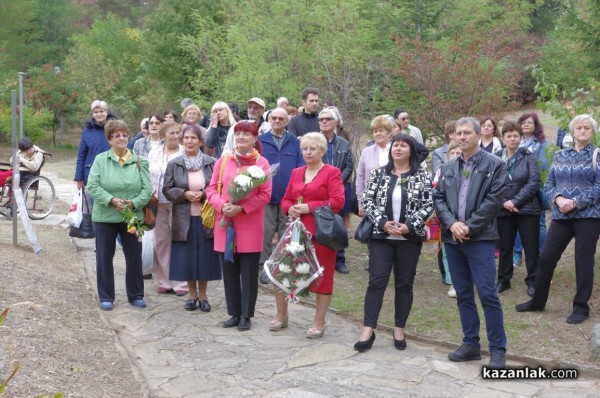 В деня на музиката откриха информационна табела, която разказва за композитора Емануил Манолов