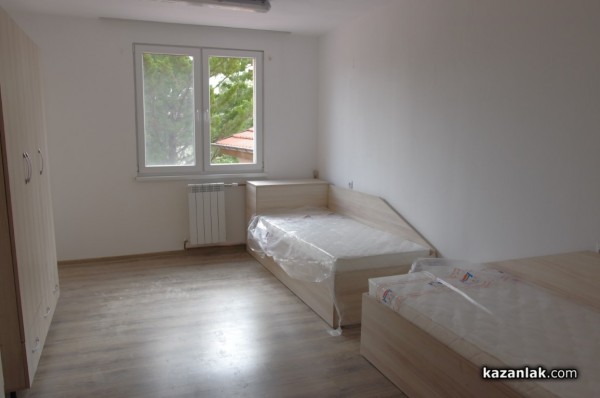 Семейството на СНЦ “Оптима“ се нанася в новия си дом в с. Дунавци