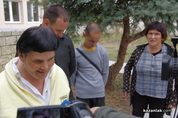 Семейството на СНЦ “Оптима“ се нанася в новия си дом в с. Дунавци