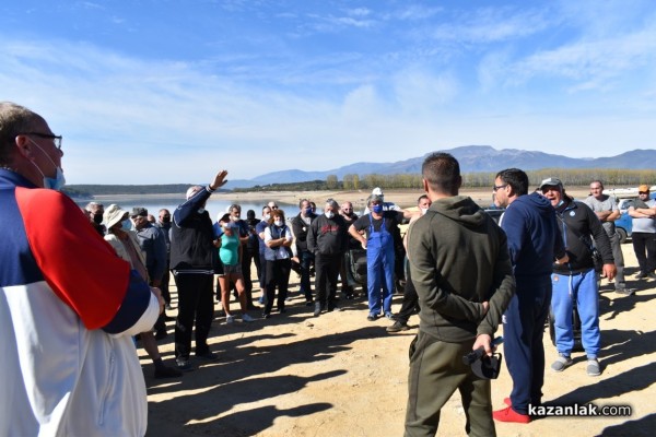 Рибари гласуваха правилата за риболов на язовир Копринка