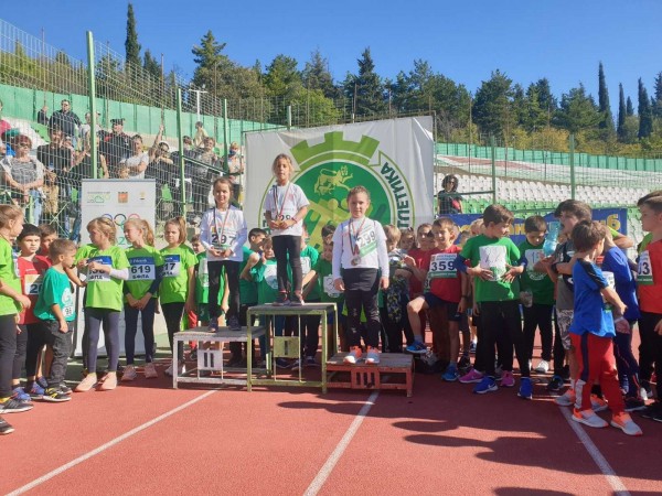 Казанлъшките малки лекоатлети са сред победителите в „Старозагорски олимпийски надежди“