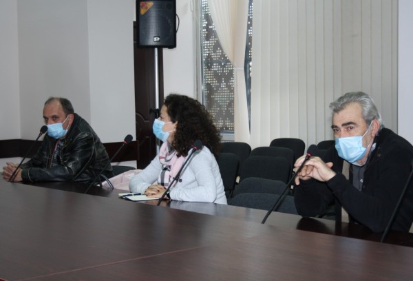 Старозагорското сдружение на хотелиерите и ресторантьорите обсъди мерките срещу коронавируса с областния управител