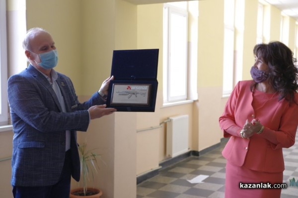 Нов училищен музей бележи 95-я рожден ден на хаджиеновци