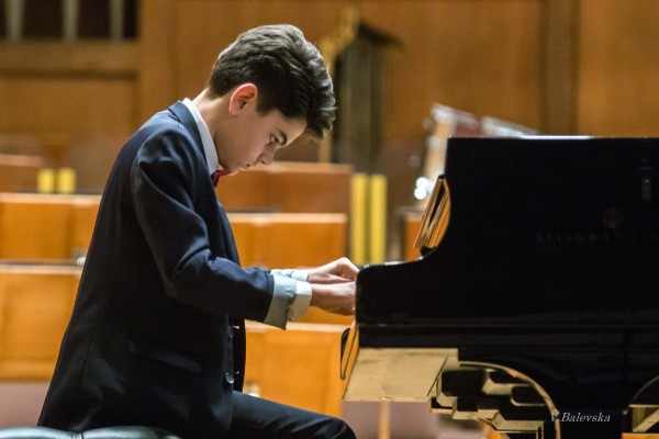 Награди, поздравления и аплодисменти за талантите от клавирния клас на Елена Юлиянова