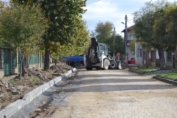Започна ремонтът на улица “Войнишка“ в Казанлък