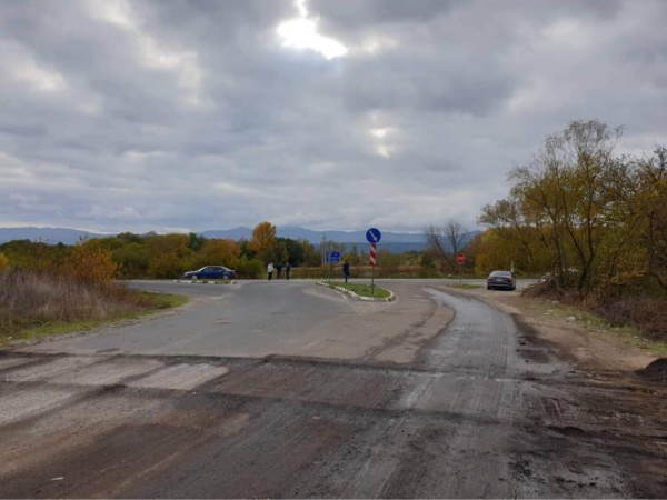 Започна ремонтът на пътя Горно Сахране - Павел баня 