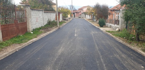 Нова водопроводна система и нова асфалтова настилка на улица в Розово