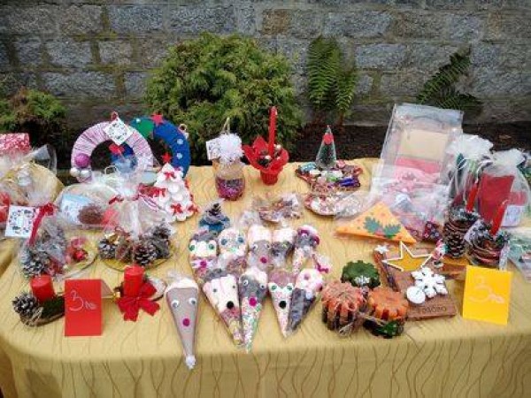 На коледен базар в село Розово