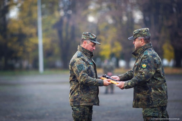 61 Стрямска механизирана бригада отбеляза празникa на Сухопътни войски