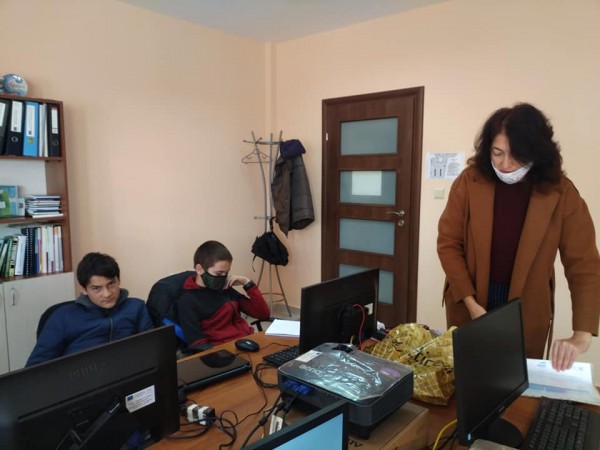 Механото изненада малките програмисти на “ИКТ Център“ с награди