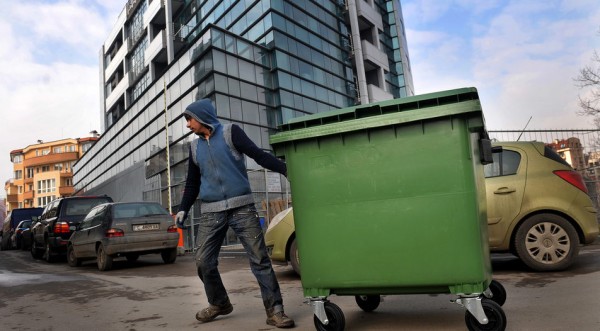 Освобождават бизнесите от такса битов отпадък за периода на локдаун / Новини от Казанлък