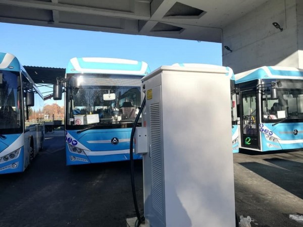 Електробусите вече са в Казанлък