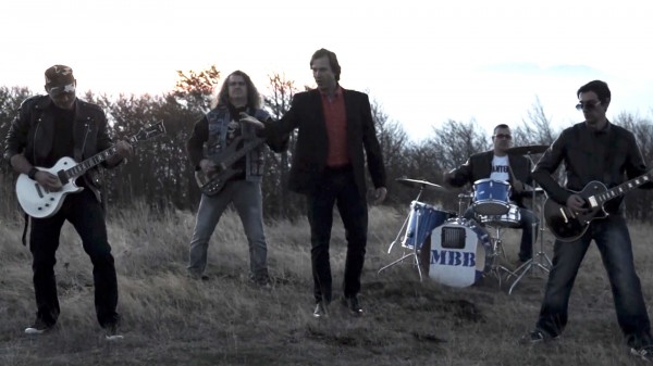 ЗОНА 20 с първо видео. Клипът към песента Пеньо Черньоолу вече е факт