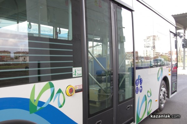 Бъдещите шофьори на новите електробуси започнаха своето обучение