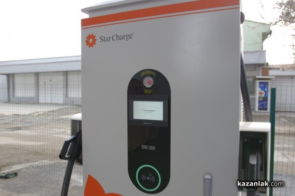 Бъдещите шофьори на новите електробуси започнаха своето обучение