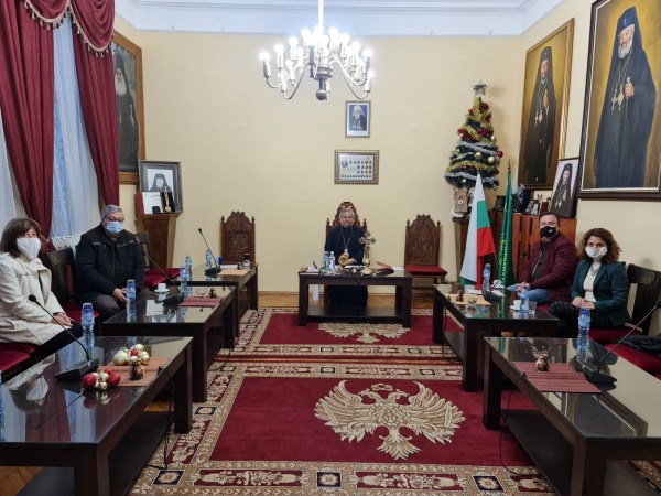 Подписаха договорът за ремонта на камбанарията в Шипченския манастир