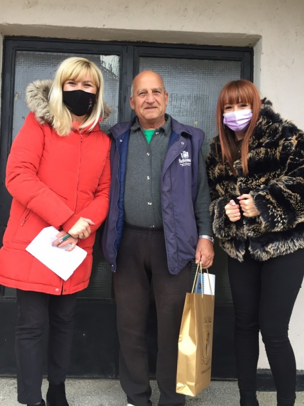 Община Казанлък поздравява златните двойки на Казанлък 2020