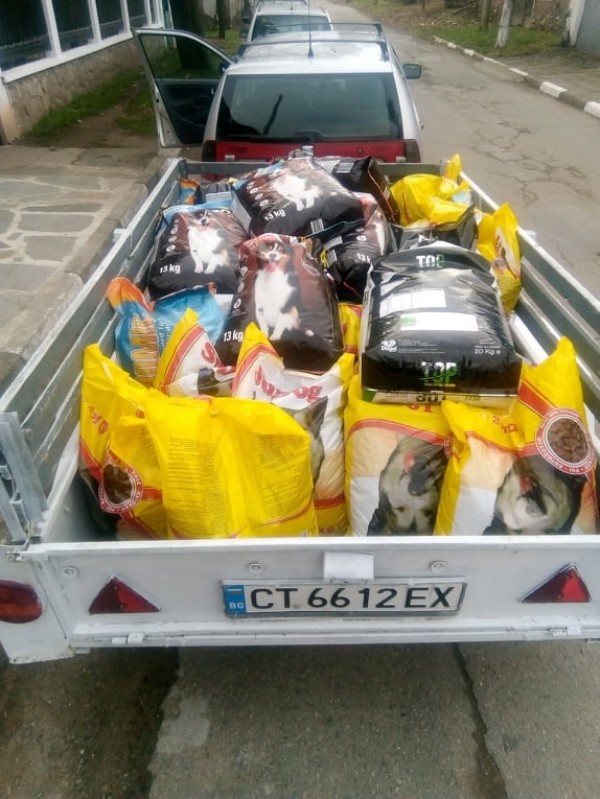 438 кг. храна събра кампанията на Голямо Дряново в помощ на бездомните животни