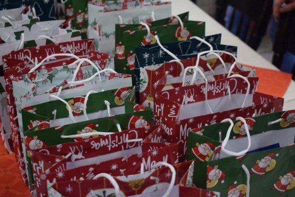 Пореден коледен жест от казанлъчани за казанлъчани