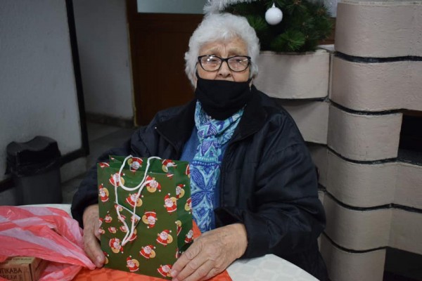 Пореден коледен жест от казанлъчани за казанлъчани