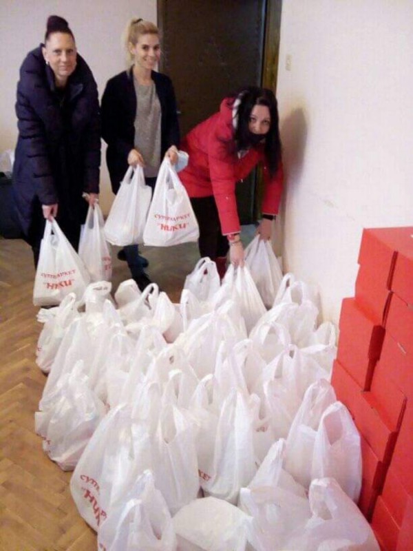 Кметство Енина подари богата вечеря на 45 жители