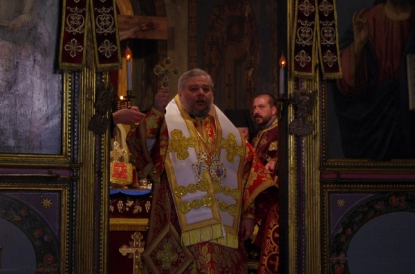 Митрополит Киприан отслужи литургия за Ивановден в Казанлък