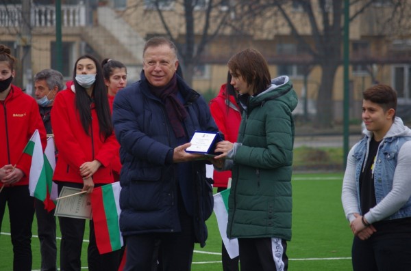 В Деня на Освобождението на Казанлък беше открит новият мини футболен комплекс