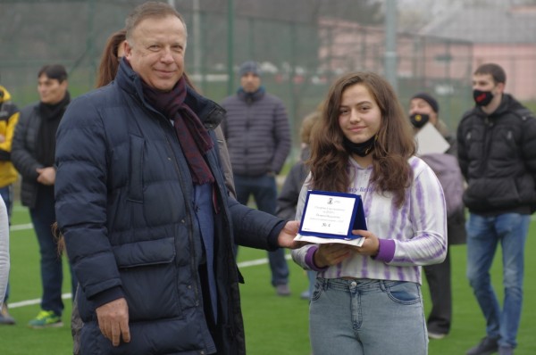 Спортист на Казанлък за 2020 г. е Илина Иванова от таекуондо клуб „Кентавър“