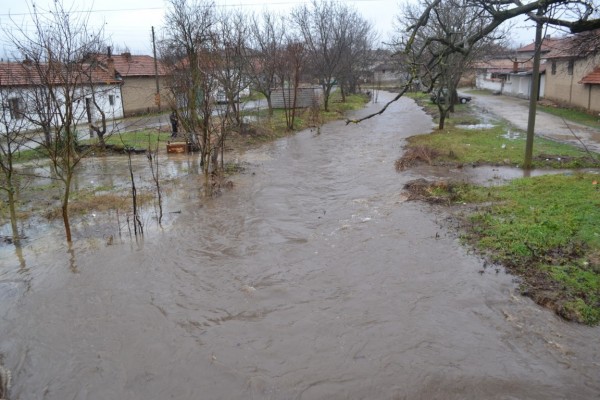 Оперативният щаб при бедствия и аварии в Община Казанлък е на терен