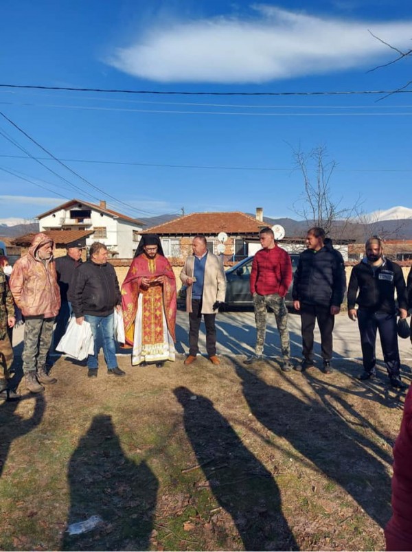 Спасиха кръста и в Осетеново