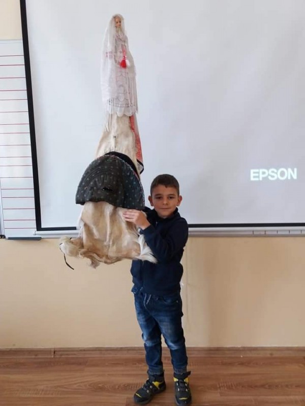 Красиви кукерски маски направиха първокласници от ОУ “Кулата“